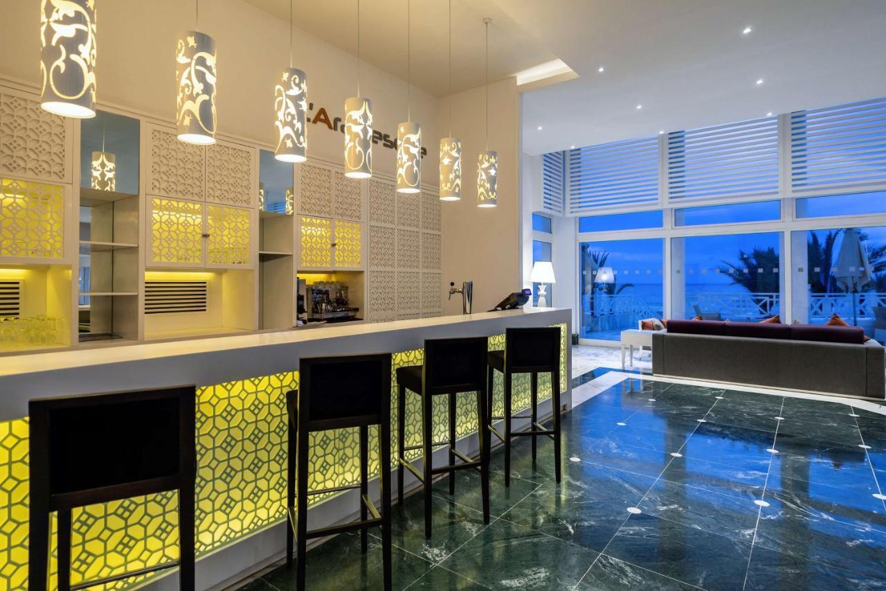 Radisson Blu Resort & Thalasso Hammamet Ngoại thất bức ảnh The bar at the 101 Sky Lounge