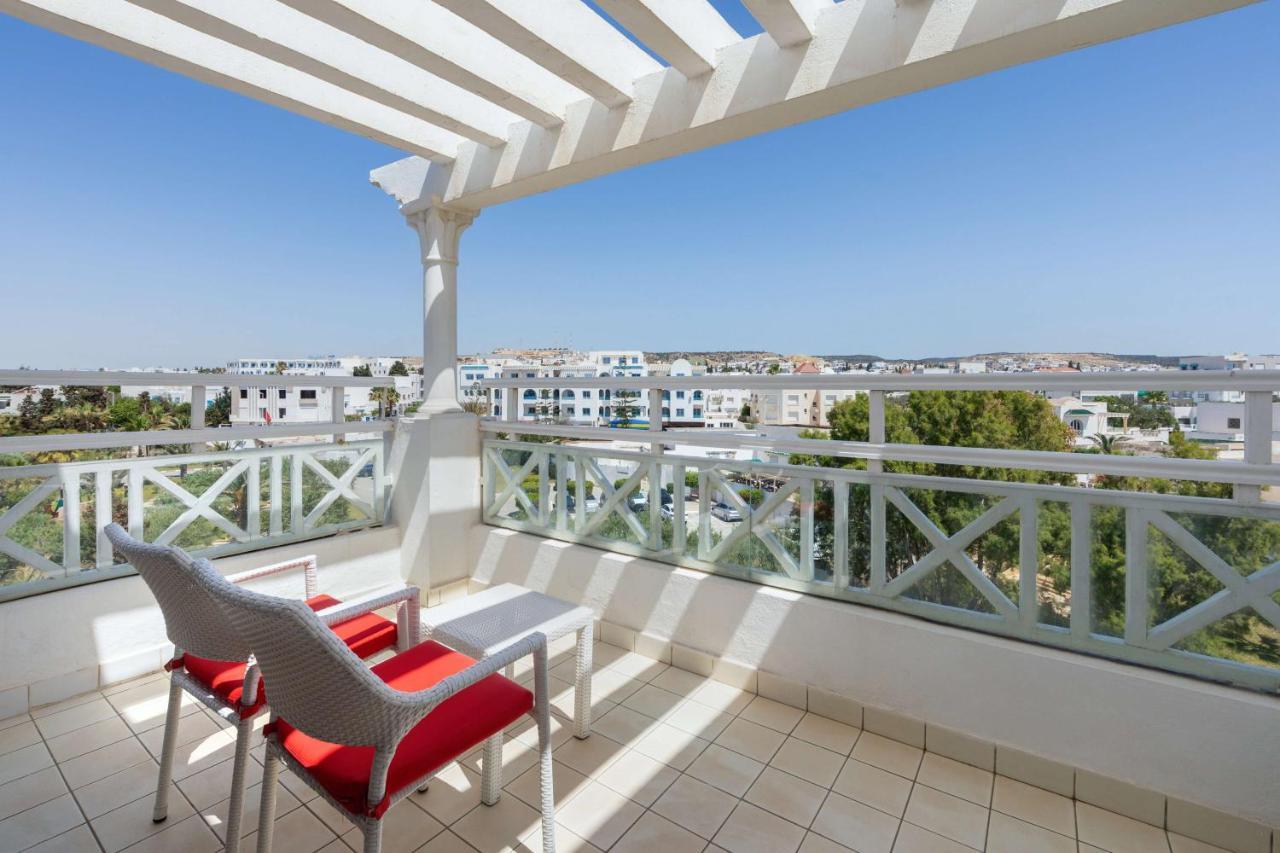 Radisson Blu Resort & Thalasso Hammamet Ngoại thất bức ảnh A balcony