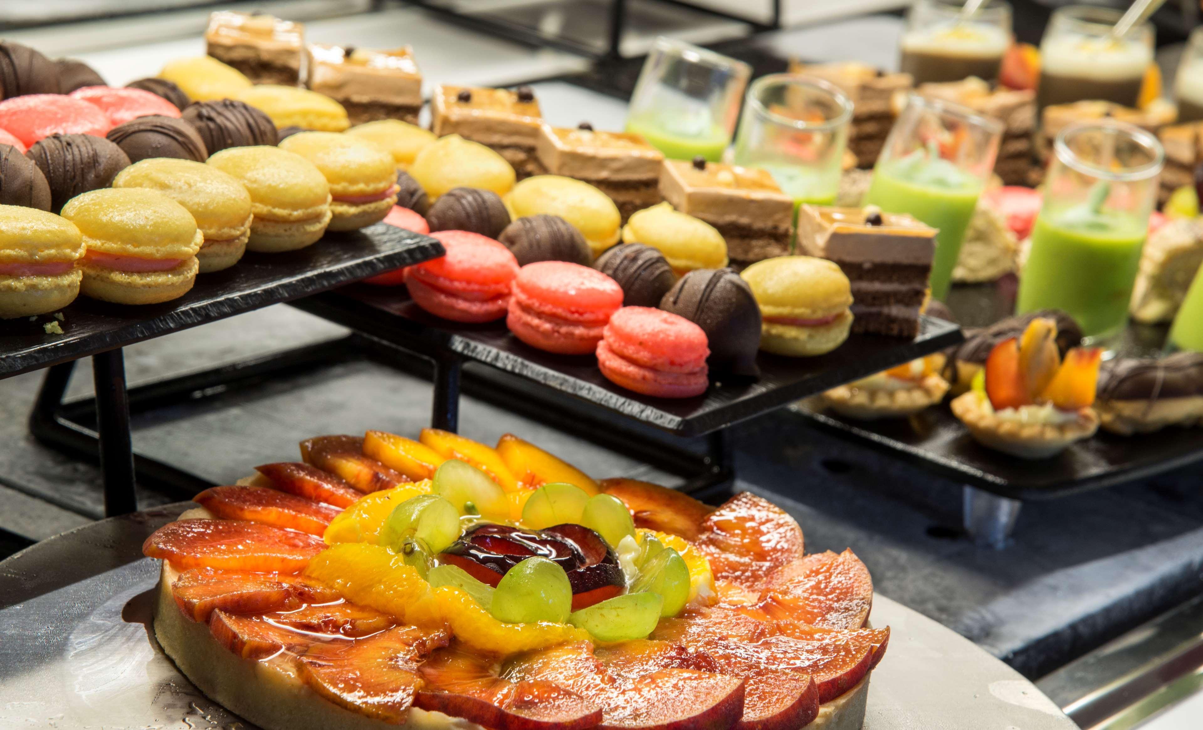 Radisson Blu Resort & Thalasso Hammamet Ngoại thất bức ảnh French pastries
