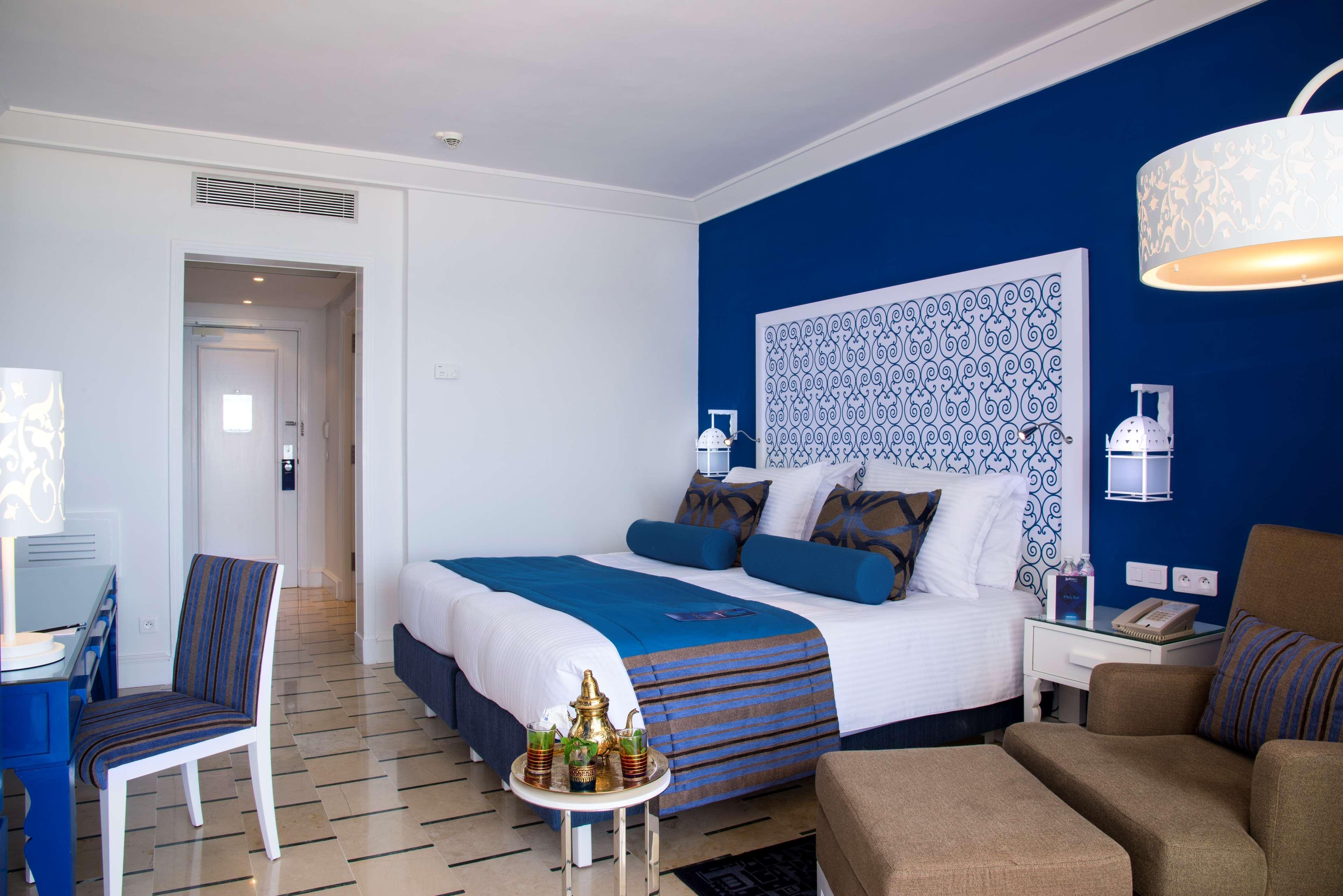 Radisson Blu Resort & Thalasso Hammamet Ngoại thất bức ảnh A room at the hotel